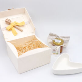 SCATOLA C/COPPETTA CUORE+CUCCHIAIO E MIELE DA 40GR DIANA (12X12H6)
