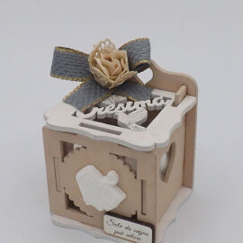 SCATOLA LEGNO CRESIMA BENEDETTA (6X6XH.7) SCATOLA LEGNO CRESIMA BENEDETTA (6X6XH.7)